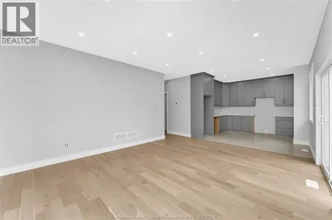 1525 Michigan Avenue Lasalle ON N9J 2G7