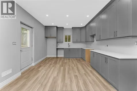 1525 Michigan Avenue Lasalle ON N9J 2G7