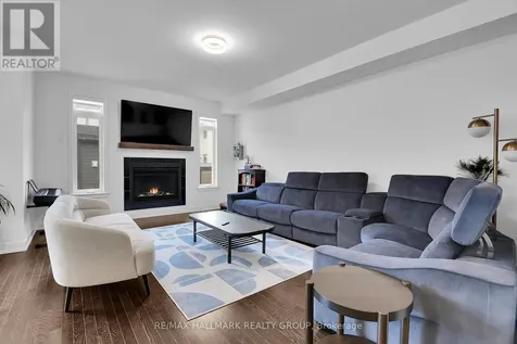 23 Peony Lane Ottawa ON K4M 0M3