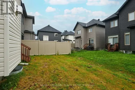 23 Peony Lane Ottawa ON K4M 0M3
