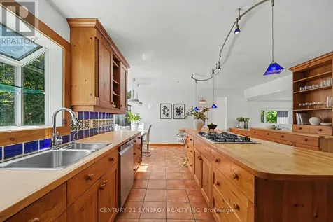 105 Ironwood Court Ottawa ON K0A 1T0