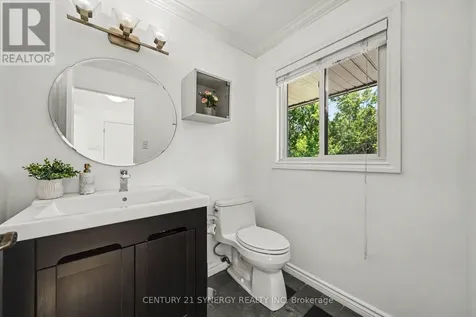 105 Ironwood Court Ottawa ON K0A 1T0