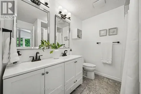 105 Ironwood Court Ottawa ON K0A 1T0
