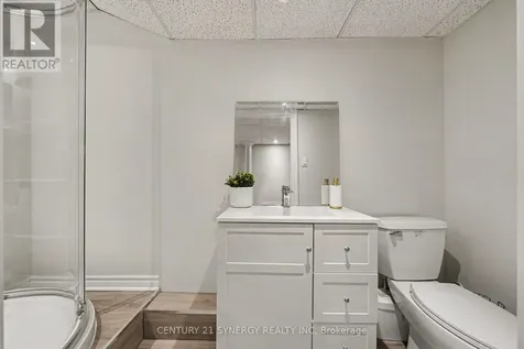 105 Ironwood Court Ottawa ON K0A 1T0