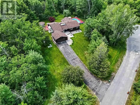 105 Ironwood Court Ottawa ON K0A 1T0