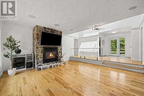 105 Ironwood Court Ottawa ON K0A 1T0