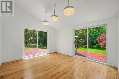 105 Ironwood Court Ottawa ON K0A 1T0