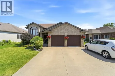 202 Wellbrook Boulevard Welland ON L3C 7M9