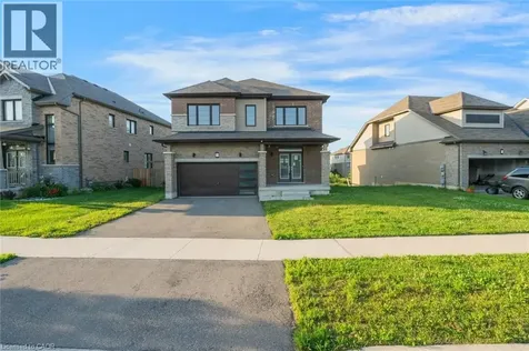 52 Explorer Way Thorold ON L2V 0K3