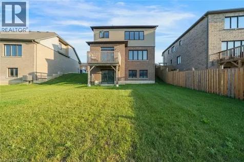 52 Explorer Way Thorold ON L2V 0K3