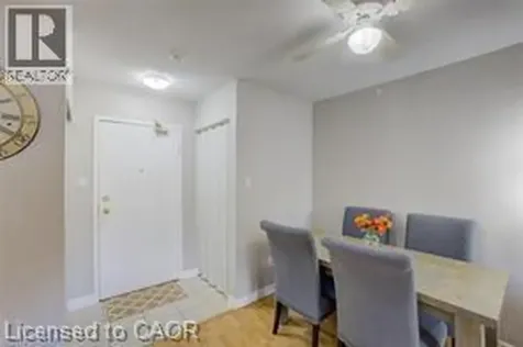 15 Hofstetter Avenue Kitchener ON N2A 3Z7