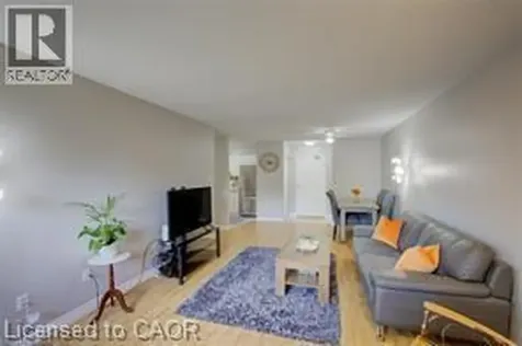 15 Hofstetter Avenue Kitchener ON N2A 3Z7