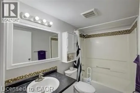 15 Hofstetter Avenue Kitchener ON N2A 3Z7