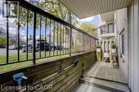 15 Hofstetter Avenue Kitchener ON N2A 3Z7