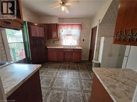 20 Fairview Avenue Kitchener ON N2H 3E8