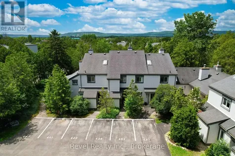 440 Oxbow Crescent West Collingwood ON L9Y 5B4