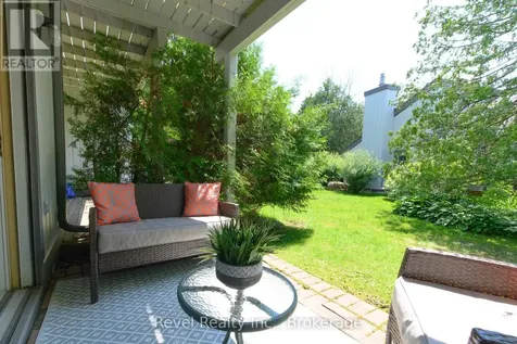 440 Oxbow Crescent West Collingwood ON L9Y 5B4