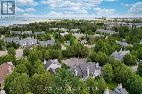 440 Oxbow Crescent West Collingwood ON L9Y 5B4