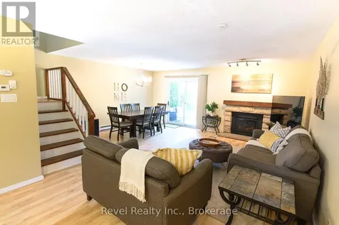 440 Oxbow Crescent West Collingwood ON L9Y 5B4
