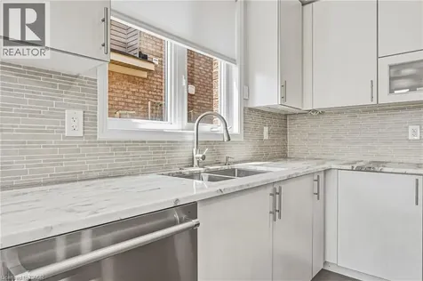8776 Dogwood Crescent Niagara Falls ON L2H 0L1