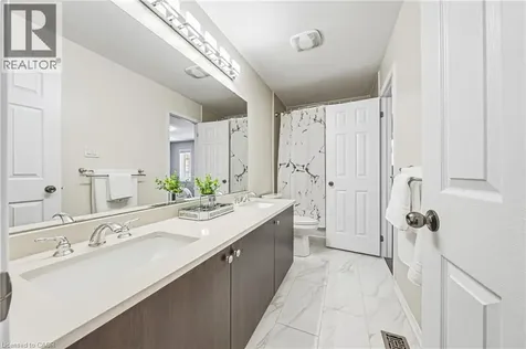8776 Dogwood Crescent Niagara Falls ON L2H 0L1