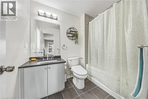 8776 Dogwood Crescent Niagara Falls ON L2H 0L1