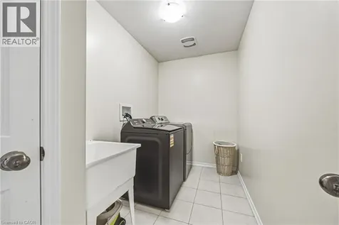 8776 Dogwood Crescent Niagara Falls ON L2H 0L1