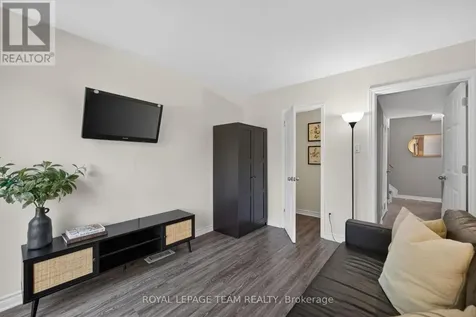 41 Longwood Avenue Ottawa ON K2H 6G5