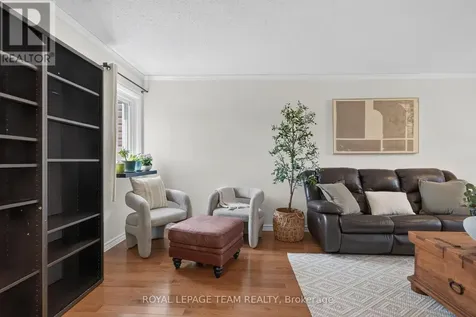 41 Longwood Avenue Ottawa ON K2H 6G5