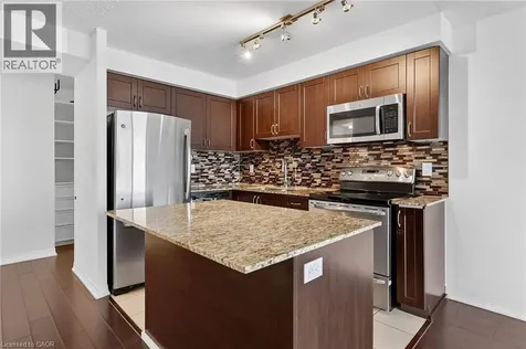 1940 Ironstone Drive Burlington ON L7L 0E4