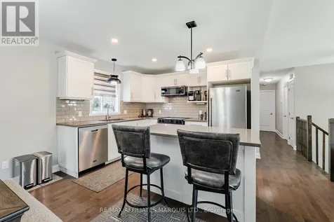 2 Mercier Avenue East Cornwall ON K6K 1S9