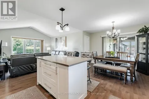2 Mercier Avenue East Cornwall ON K6K 1S9