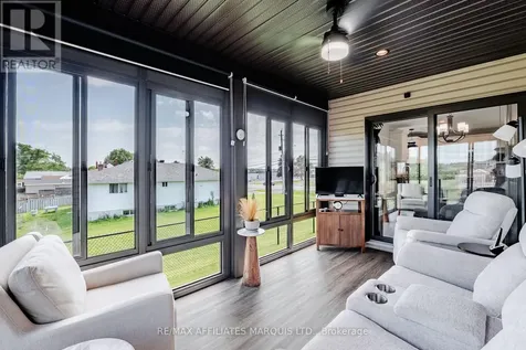 2 Mercier Avenue East Cornwall ON K6K 1S9