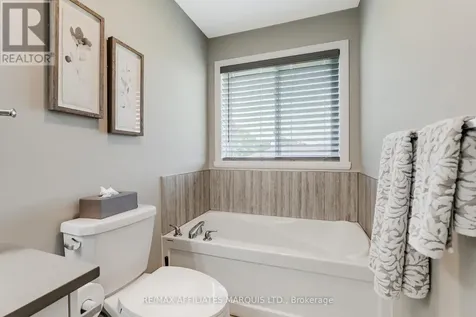 2 Mercier Avenue East Cornwall ON K6K 1S9