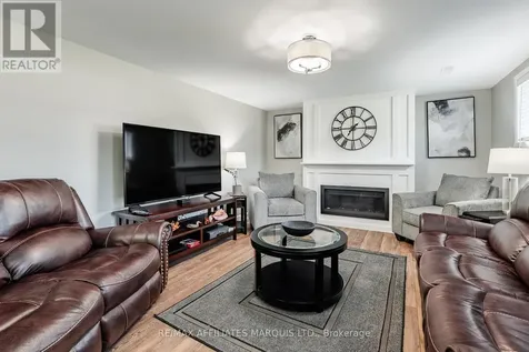 2 Mercier Avenue East Cornwall ON K6K 1S9