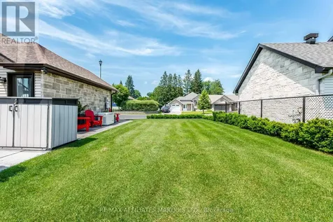 2 Mercier Avenue East Cornwall ON K6K 1S9
