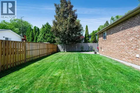 895 Malott Avenue Kingsville ON N9Y 3C3