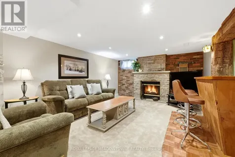 177 Delrex Boulevard Halton Hills (georgetown) ON L7G 4E4