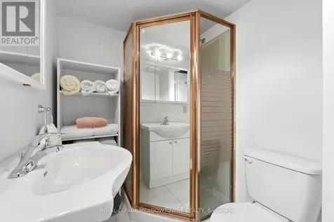 177 Delrex Boulevard Halton Hills (georgetown) ON L7G 4E4