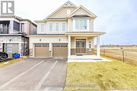 27 Lincoln Drive Barrie ON L9J 0L8