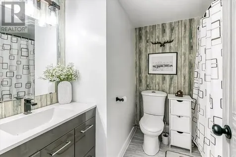 5372 Donald Street Azilda ON P0M 1B0
