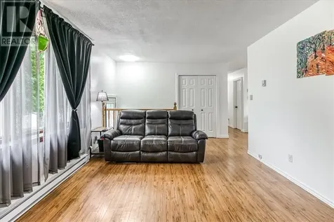 5372 Donald Street Azilda ON P0M 1B0