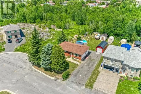 5372 Donald Street Azilda ON P0M 1B0