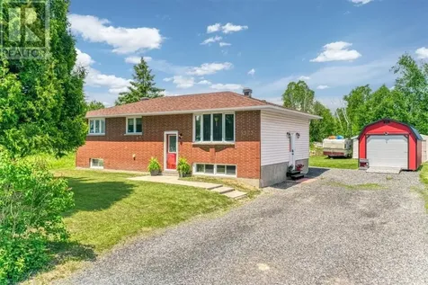 5372 Donald Street Azilda ON P0M 1B0