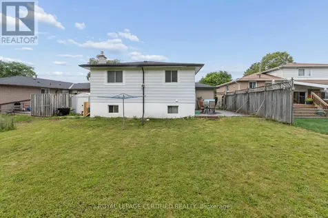 1121 Valentine Drive Cambridge ON N2H 2N9