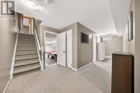 86 Chimney Hill Drive Cambridge ON N1T 1H3