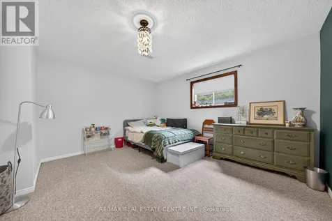 86 Chimney Hill Drive Cambridge ON N1T 1H3