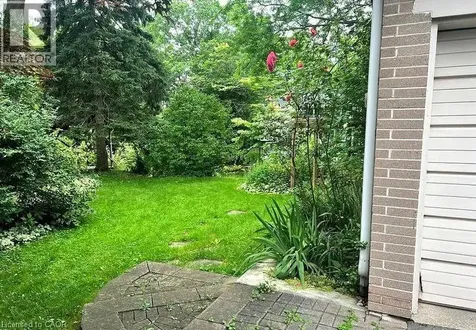 1238 Donlea Crescent Oakville ON L6J 1V7