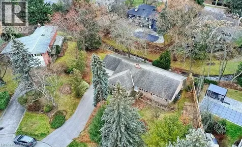 1238 Donlea Crescent Oakville ON L6J 1V7
