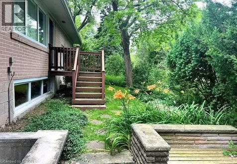 1238 Donlea Crescent Oakville ON L6J 1V7